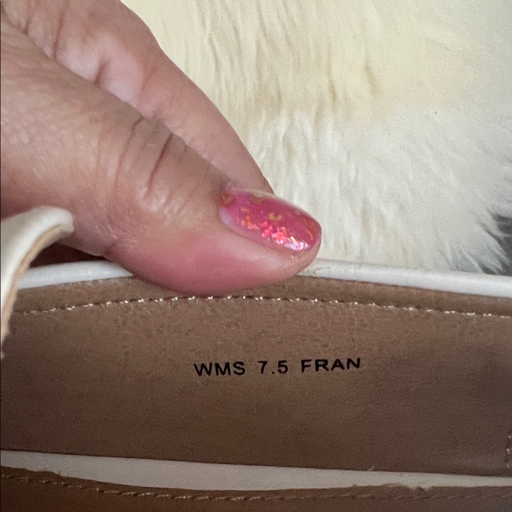 DV by Dolce Vita Women's White  loafers - Picture 3 of 6